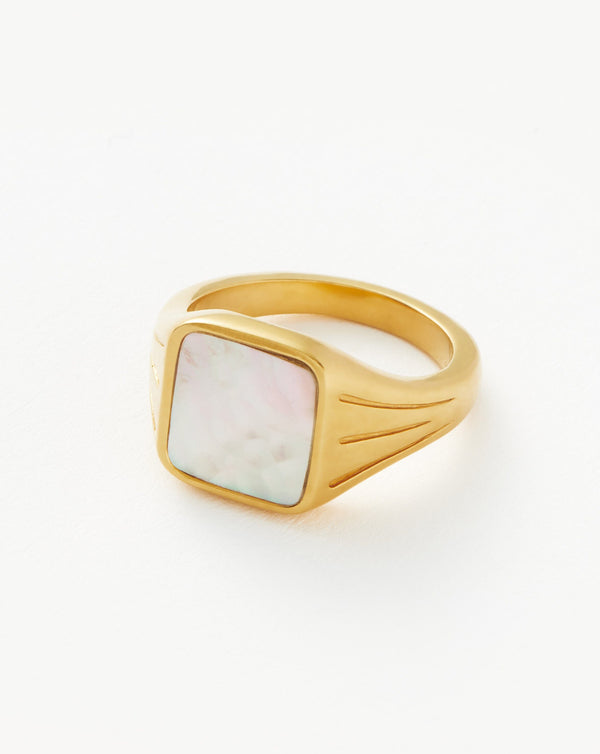 Missoma Lucy Williams Square Signet Ring | Gold/Pearl