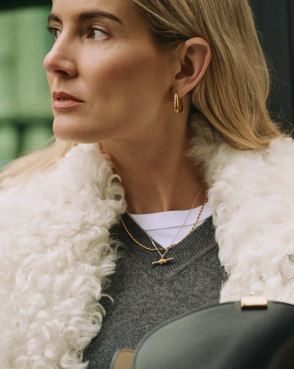 Missoma Lucy Williams T-Bar Knot Pendant Necklace UK