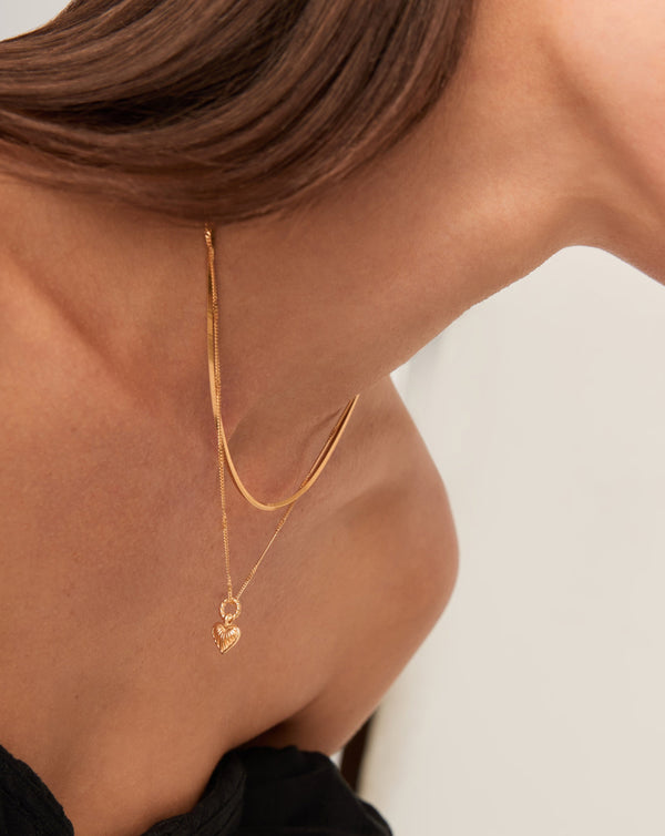 Missoma Mini Ridge Heart Charm Pendant Necklace | 18ct Gold Plated