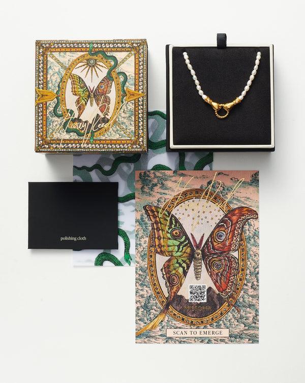 Missoma Harris Reed Fine Shield Necklace |