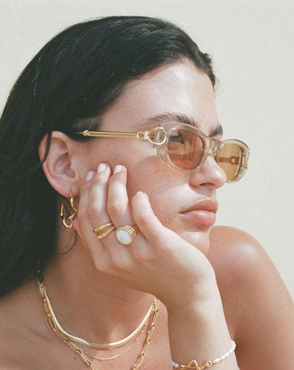 Missoma Le Specs Hydrus Link Oval Sunglasses | Fawn