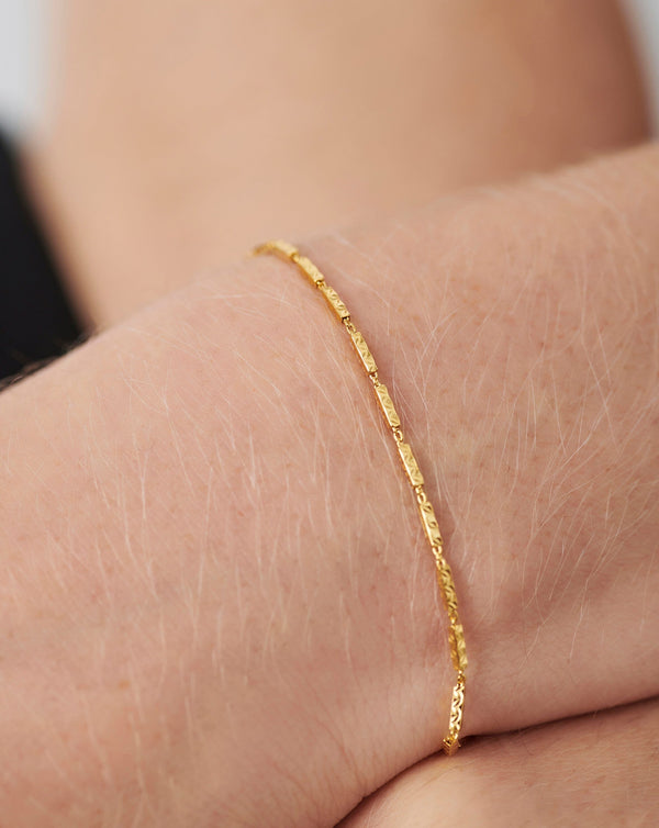 Missoma Savi Textured Link Chain Bracelet