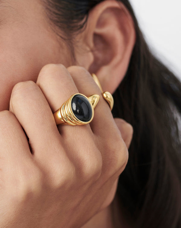 Missoma Savi Ridge Oval Gemstone Chunky Ring | Gold/Black Onyx