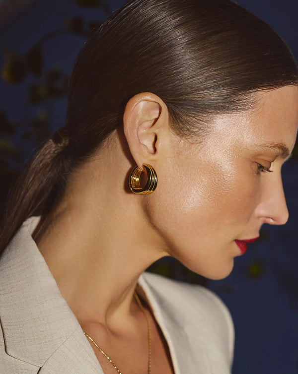 Missoma Savi Triple Ridge Medium Hoop Earrings | 18ct Gold Plated