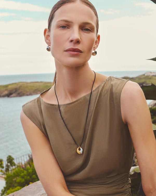 Missoma Sculptural Pebble Pendant Necklace Set | Mixed Metal