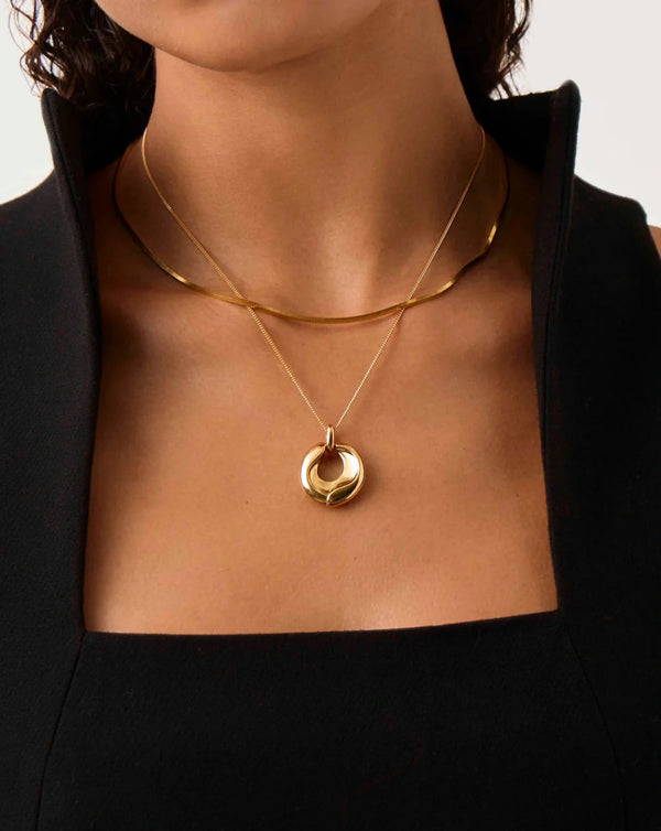 Missoma Sculptural Ridge Molten Pendant Necklace | 18ct Gold Plated