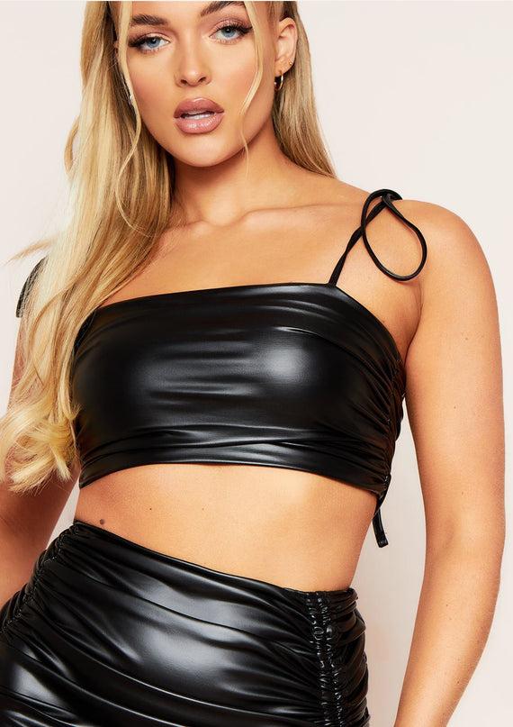 Missyempire Bethany Black Coated Ruched Strappy Crop Top