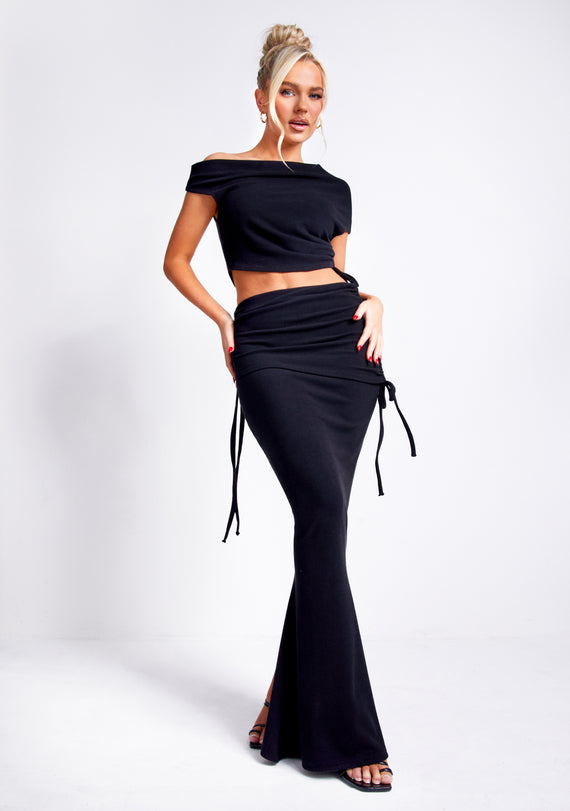 Missyempire Freya Black Off The Shoulder Ruched Crop Top