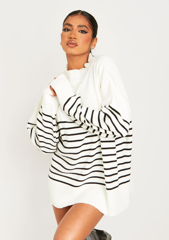 Missyempire Harriett White & Black High Neck Oversized Long Sleeve Jumper