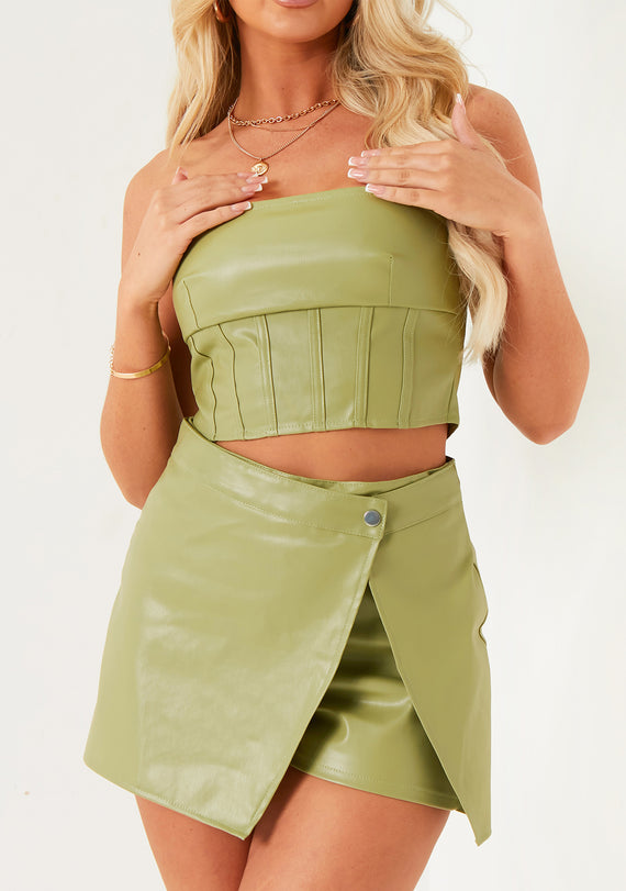 Missyempire Aiyana Green Faux Leather Corset Top