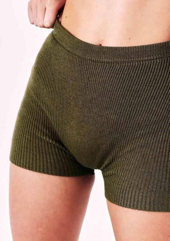 Missyempire Arden Olive Knit Ribbed Shorts