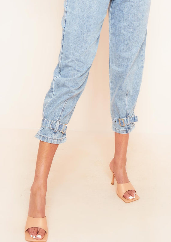 Missyempire Bella Buckle Mid Wash Denim Jeans