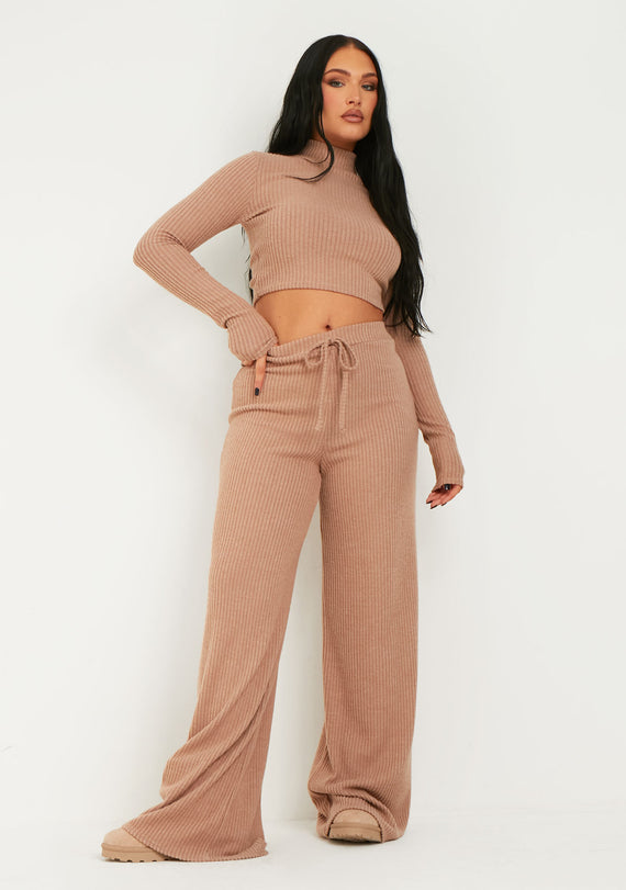 Missyempire Billie Brown Rib High Neck Crop Top