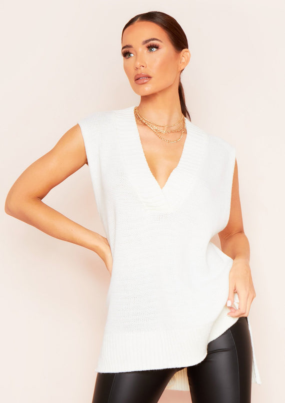 missyempire Cassey White Knitted Vest Top