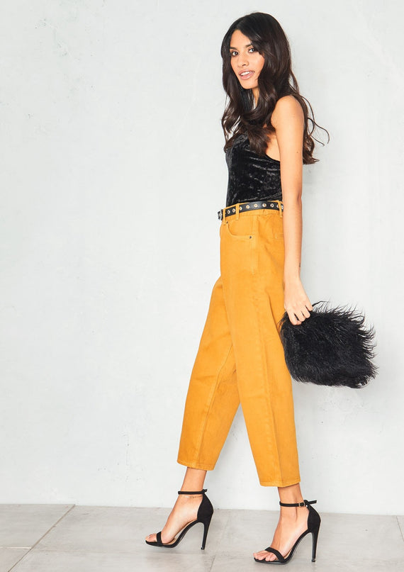 Missyempire Lynne Mustard Denim Cropped Mom Jeans