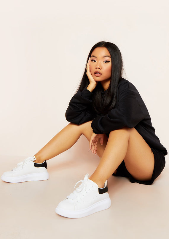 Missyempire Penny Black Oversized Sweatshirt