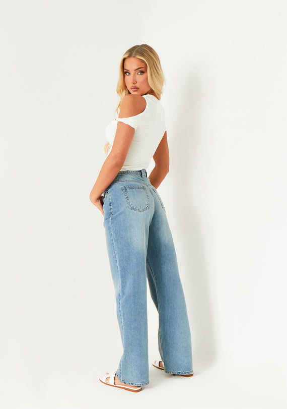 Missyempire Olivia White Twist Strap Super Soft Top