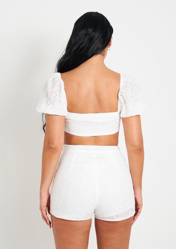 Missyempire Zaria White Broidery Matching High Waisted Shorts