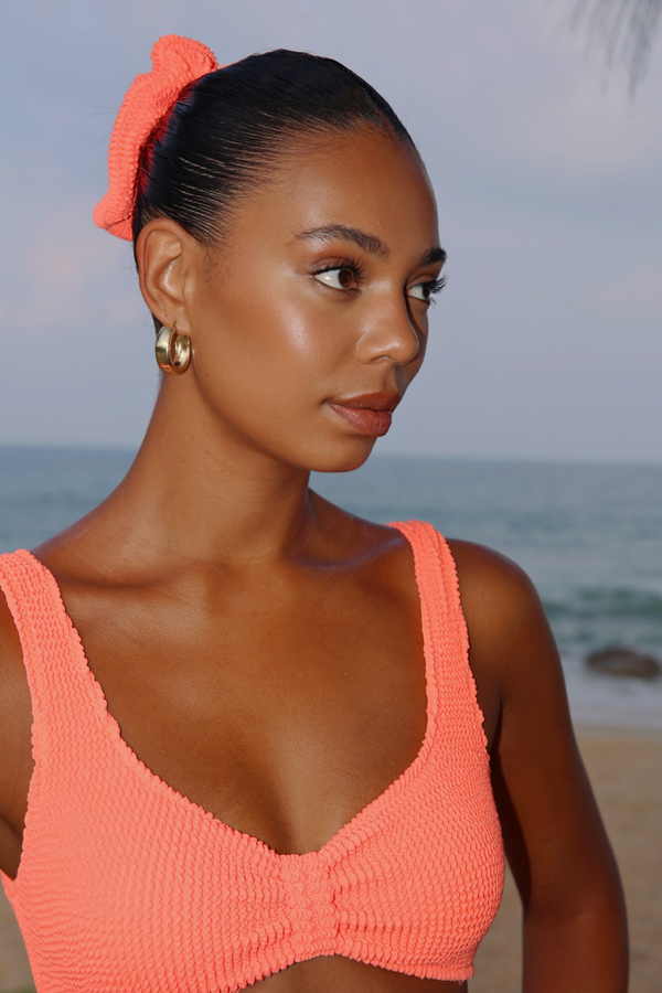 Moda Minx 'Coral' Scrunch Scrunchie
