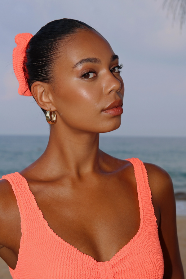 Moda Minx 'Coral' Scrunch Scrunchie