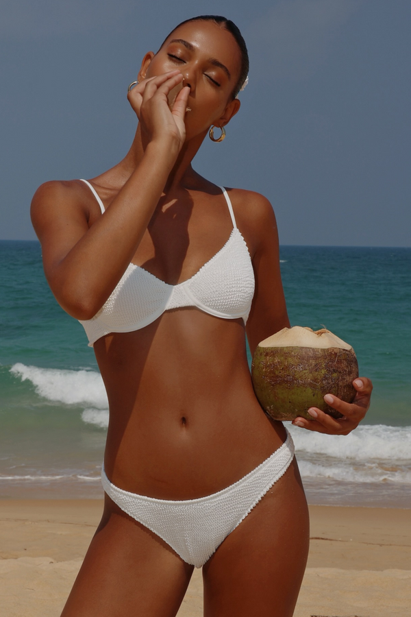 moda minx 'White' Scrunch Underwire Bikini Top