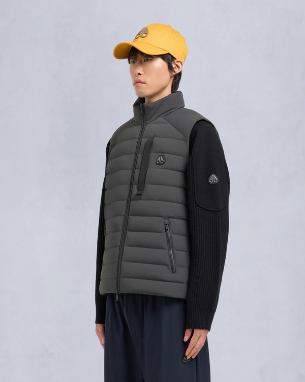 Moose Knuckles ATRIUM VEST CEMENT