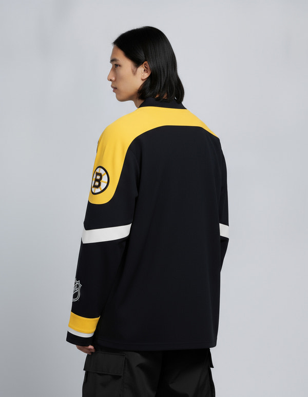 Moose Knuckles NHL X MOOSE KNUCKLES BRUINS POLO BLACK/YELLOW/BONE