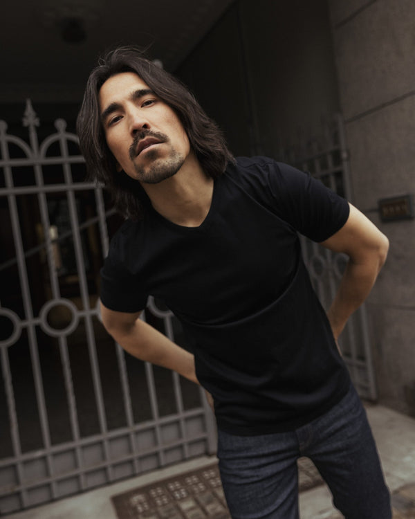 mos mosh MMGPerry V-Neck Tee