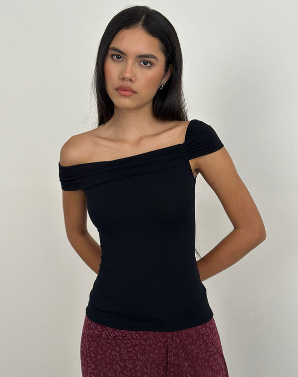 Motel Rocks Cuthbe Off The Shoulder Twist Top In Black