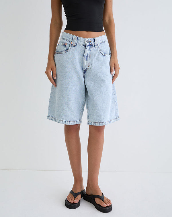 Motel Rocks Low Rise Skater Shorts In 80's Light Wash Blue