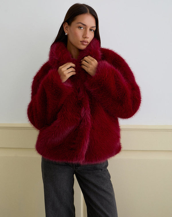 motel rocks Joji Jacket in Faux Fur Cherry