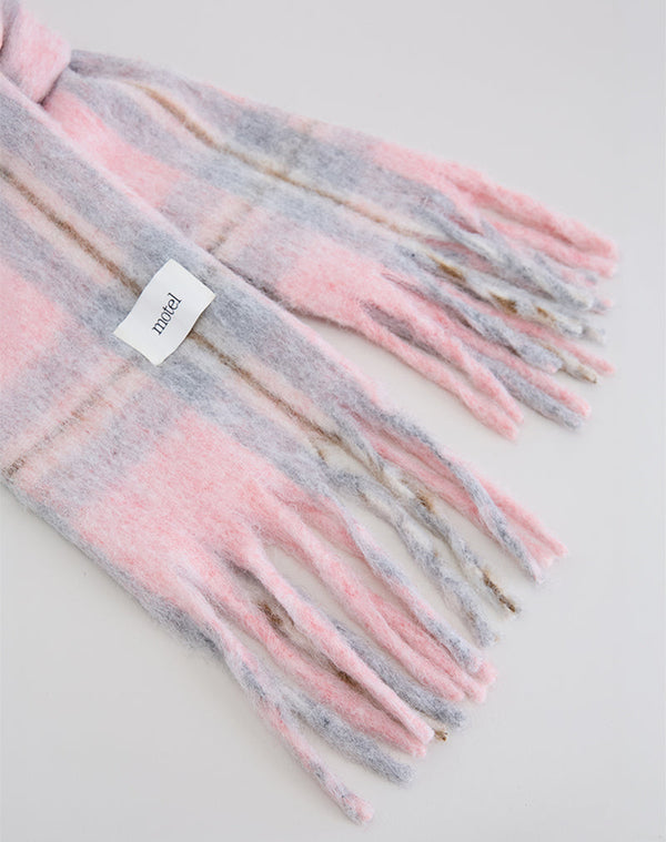 Motel Rocks Scarf In Wool Brushed Knit Pink Check