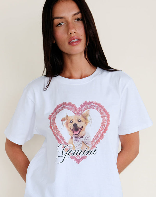 motel rocks Oversize Basic Tee in White with Gemini Motel Pet Print