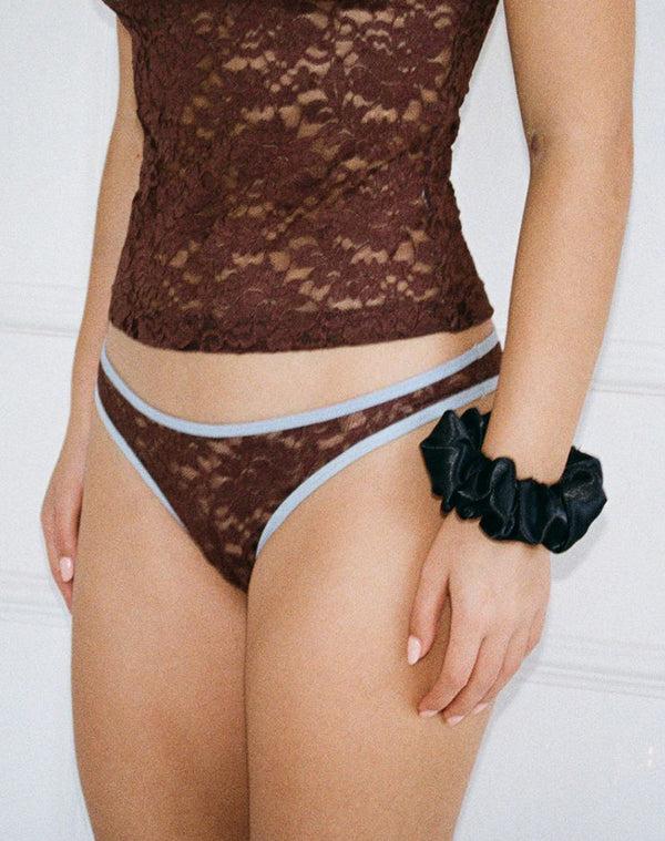 motel rocks Yinis Knickers in Chocolate Lace with Blue Binding