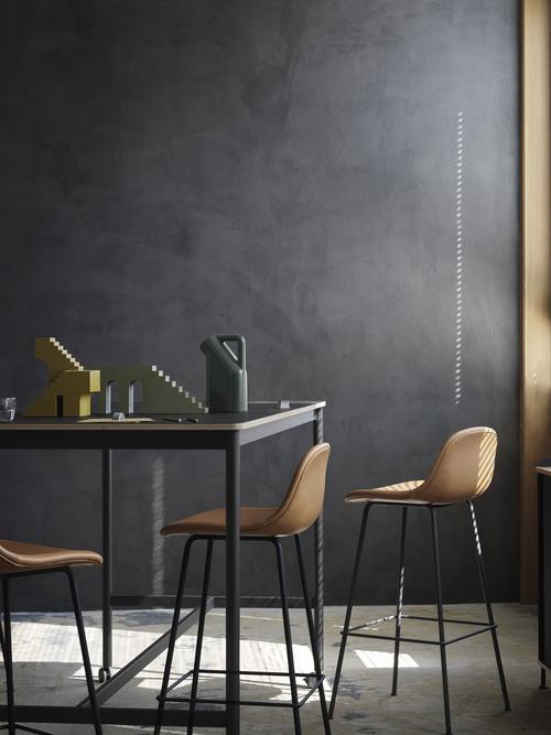 Muuto Base Table High W. Castors | A Modern High Table