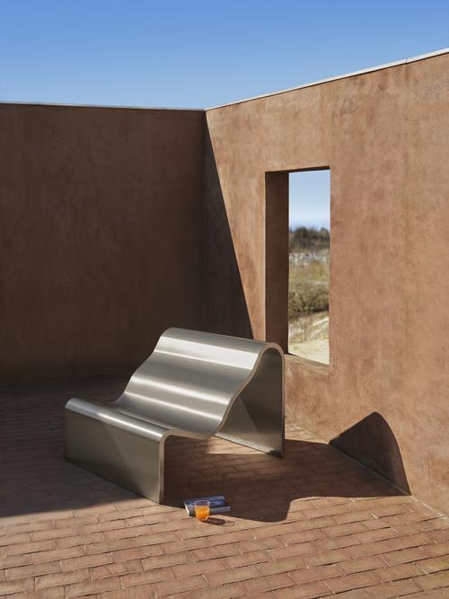 Muuto Dream View Bench | Sculptural Design For Relaxation & Daydreaming