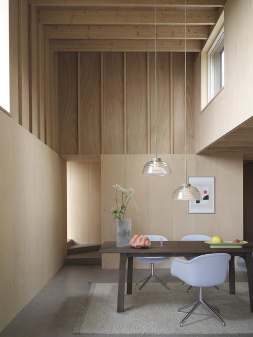 Muuto Fiber Armchair - Swivel Base | Innovative Scandinavian Design