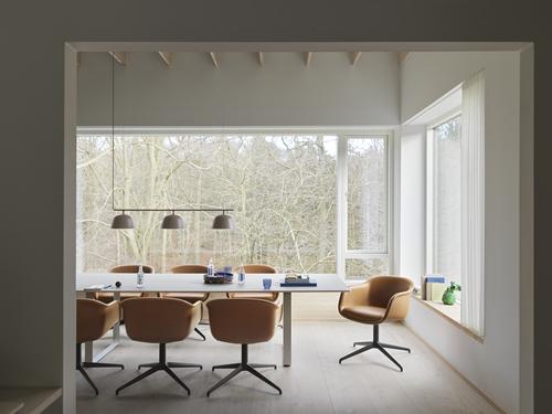 Muuto Fiber Conference Armchair | Elegantly Ergonomic