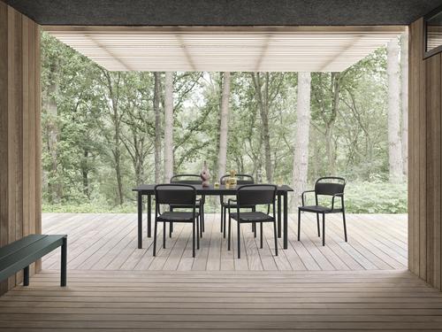 Muuto Linear Steel Table | Elegant And Modern Outdoor Design