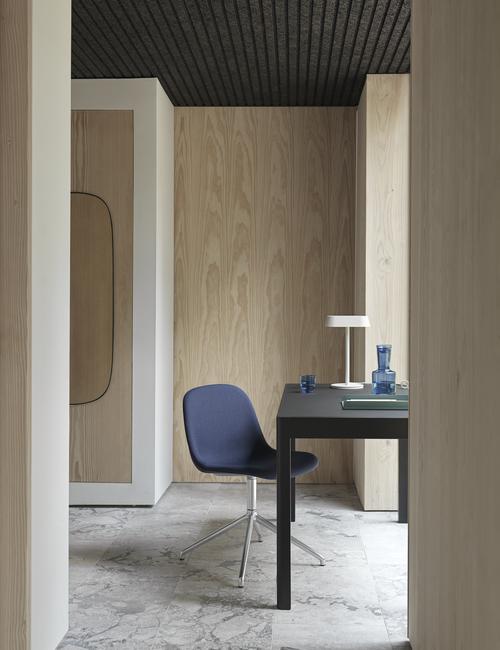 Muuto A Modern Light | Linear Table Lamp