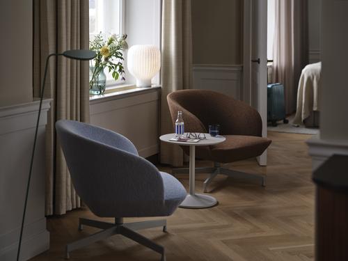 Muuto Leaf Floor Lamp | A Poetic Light To Any Space