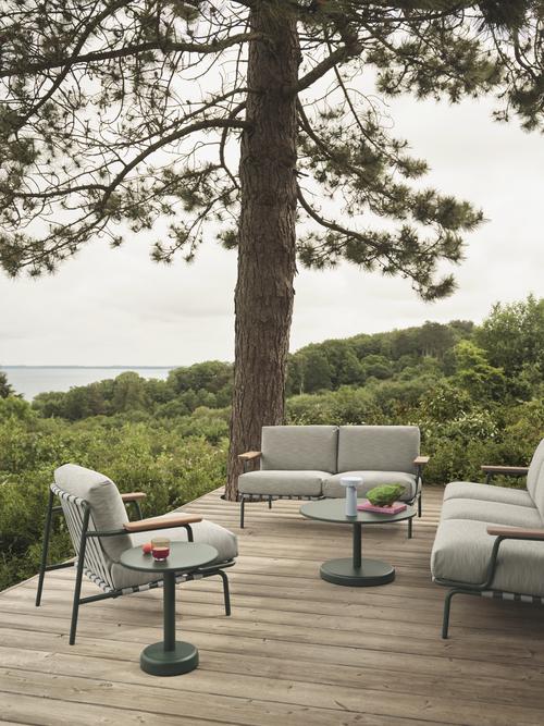 Muuto Settle Outdoor Lounge Chair W. Armrest | Comfort Meets Elegance