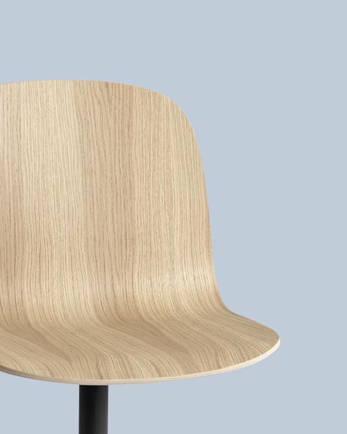 Muuto Visu Wide Chair - Swivel W. Castors | Design From Muuto