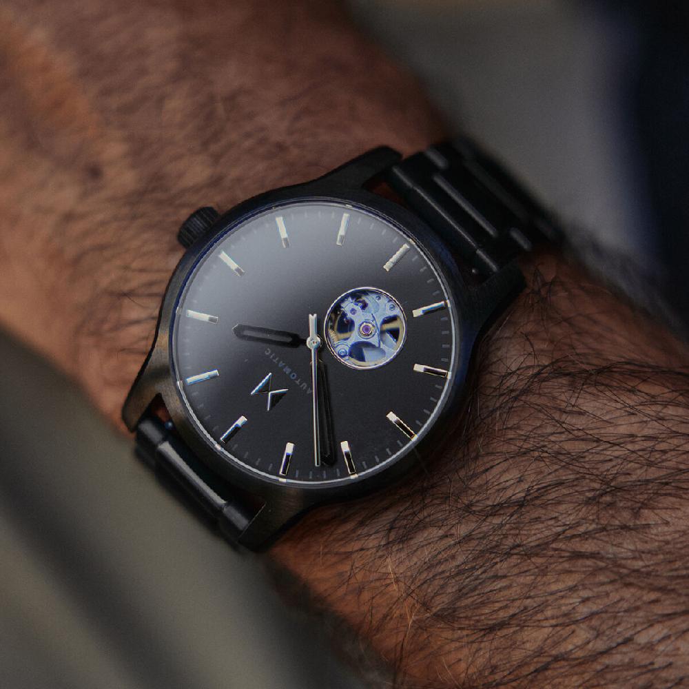 Mvmt Classic II Automatic Empire Black | 44MM
