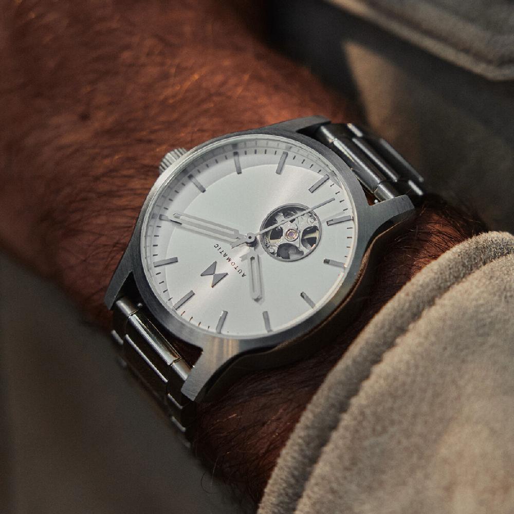 Mvmt Classic II Automatic Skyline Silver | 44MM