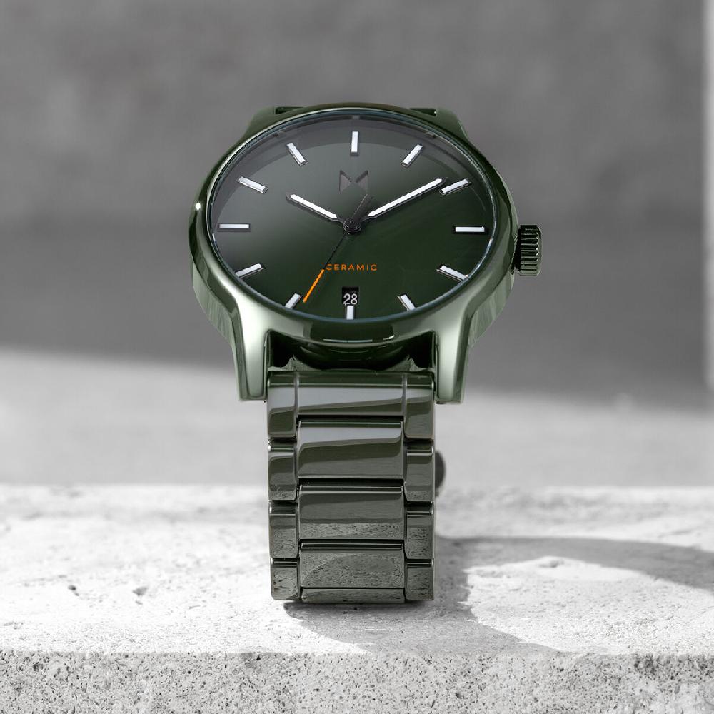 Mvmt Classic II Ceramic Gloss Green | 44MM