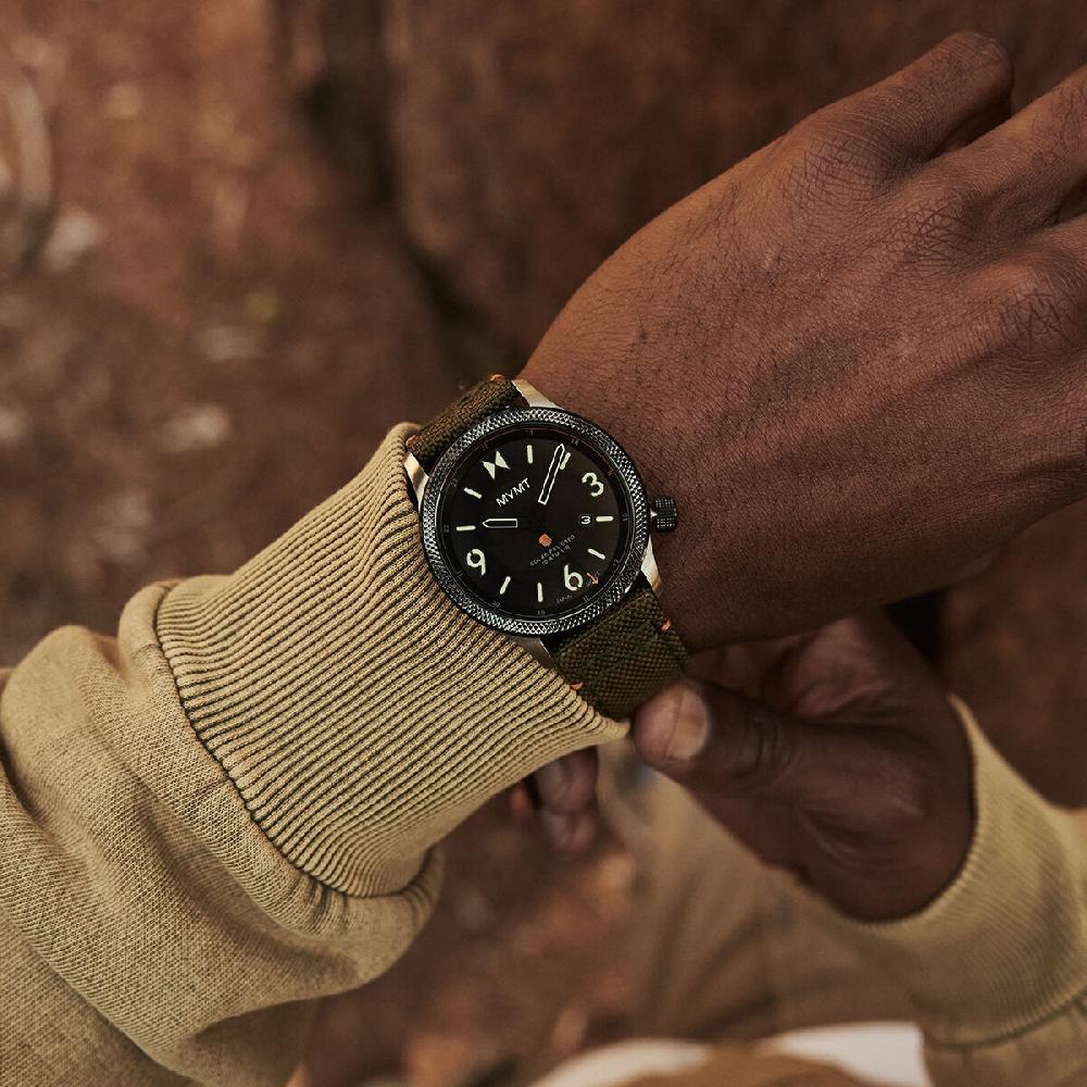 Mvmt Field II Solar Forest Green | 41MM