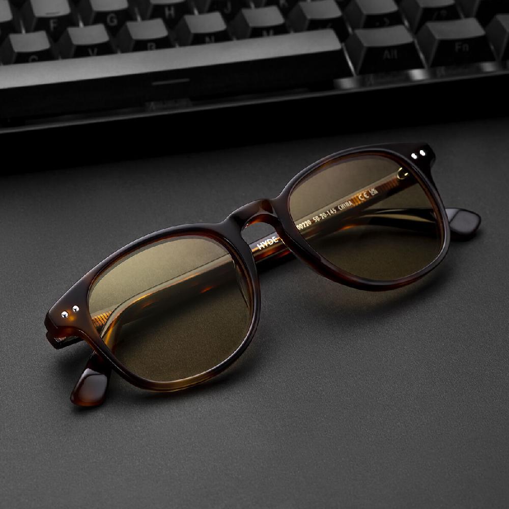 Mvmt Hyde Gold Shield Tortoise