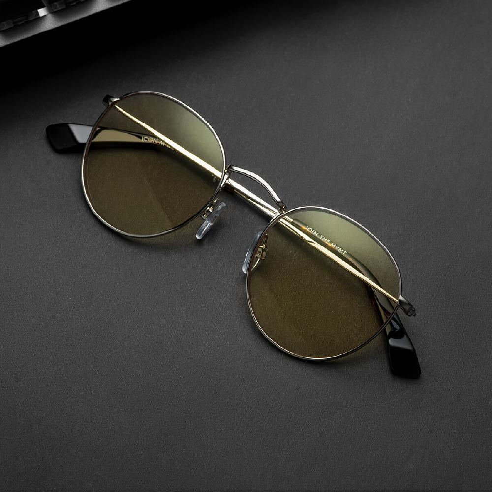 Mvmt Icon Gold Shield Gold