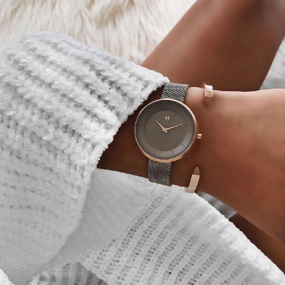 Mvmt Minimal Cuff Gold